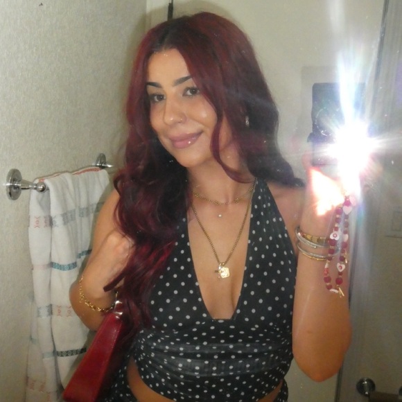 Meet your Posher, Alina - Picture 1 of 1